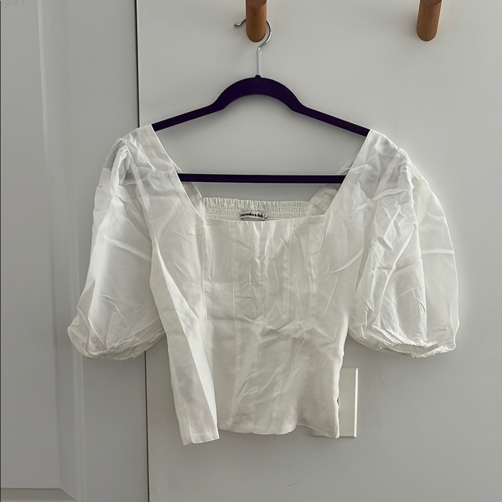 NWT Abercrombie & Fitch White Puff Sleeve Blouse
